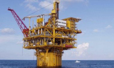 Offshore oil drilling platform
