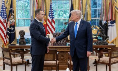 Trump Nawrocki Oval Office